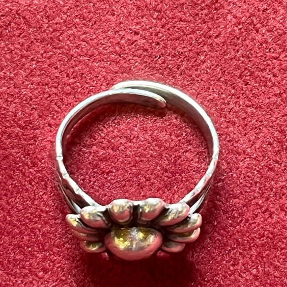 Daisy adjustable ring - Picture 4 of 6